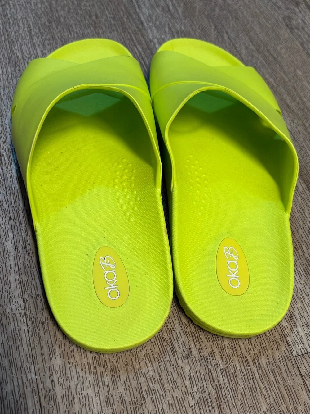 OKA b. unisex men’s